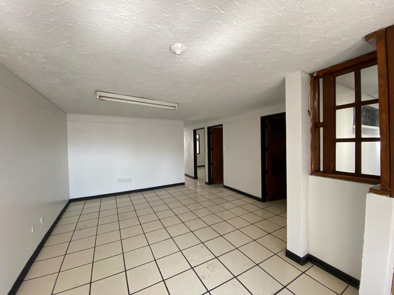 VENDO AREA COMERCIAL PARA OFICINAS SECTOR CENTRO