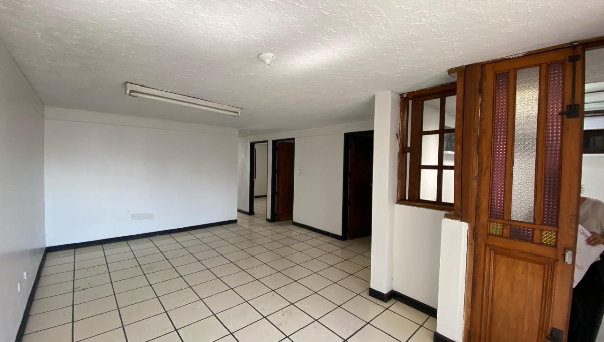 ARRIENDO AREA COMERCIAL PARA OFICINAS SECTOR CENTRO