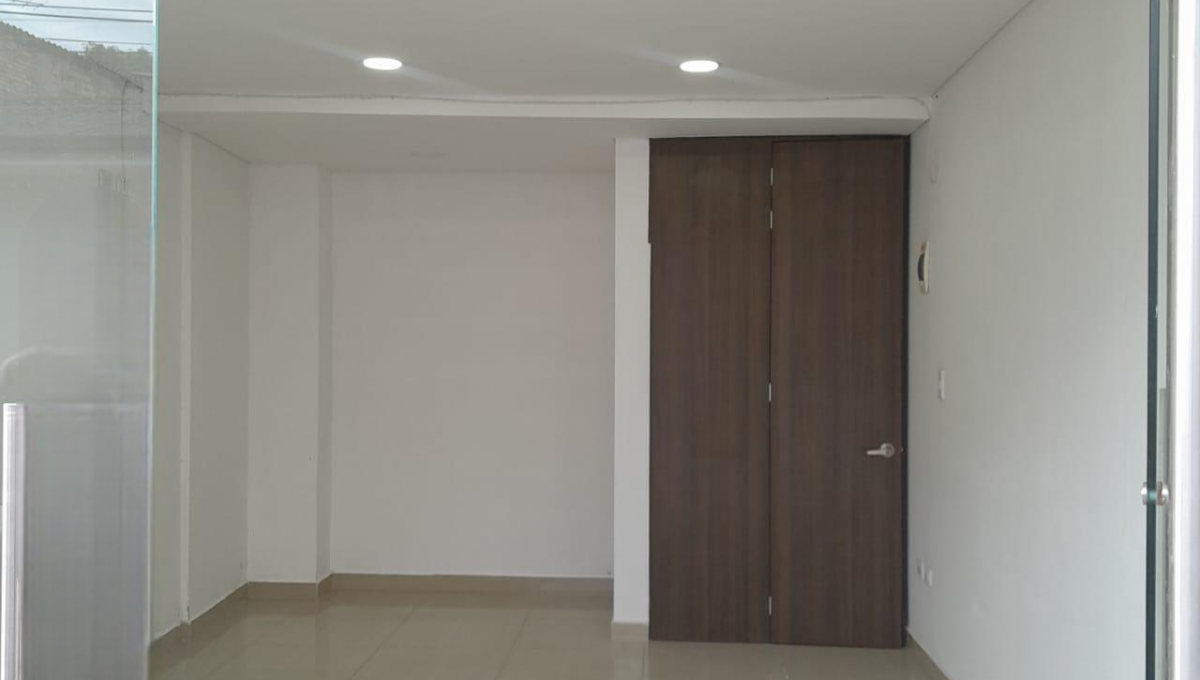 WhatsApp Image 2025-05-13 at 3.18.32 PM-Photoroom