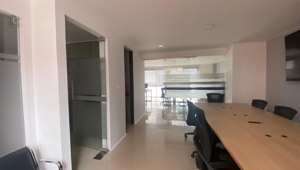 WhatsApp Image 2025-10-29 at 1.03.57 PM (5)