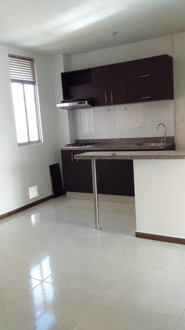 ARRIENDO BONITO  APARTAESTUDIO EN EL EDIFICIO NAVARRA