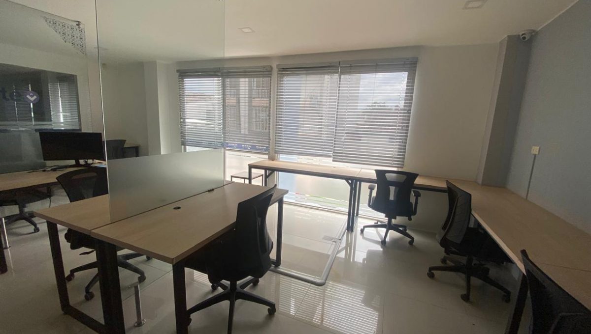 WhatsApp Image 2025-10-29 at 1.03.56 PM