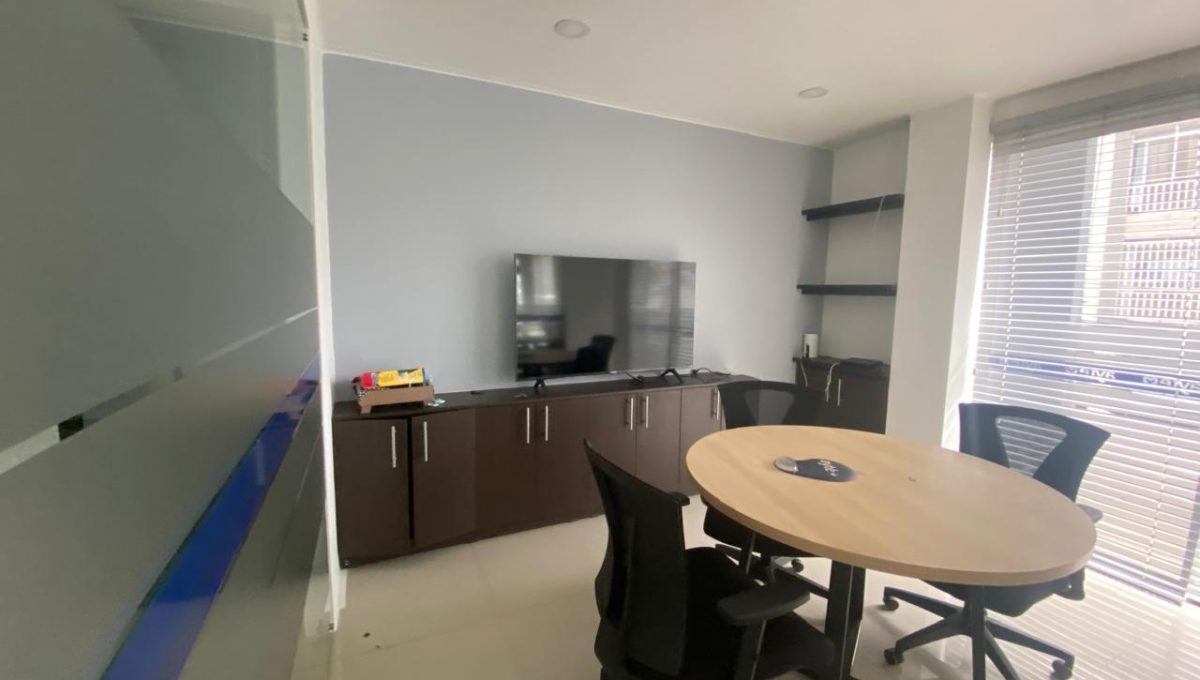 WhatsApp Image 2025-10-29 at 1.03.57 PM (16)