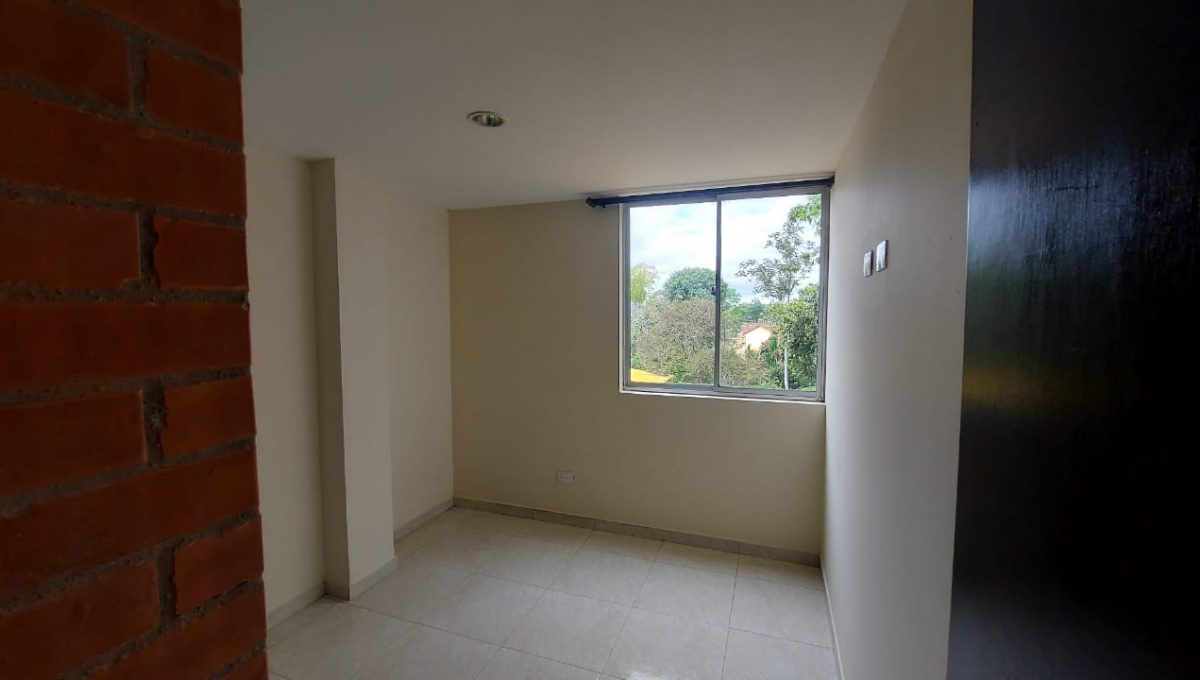 WhatsApp Image 2025-12-03 at 1.17.39 PM (4)