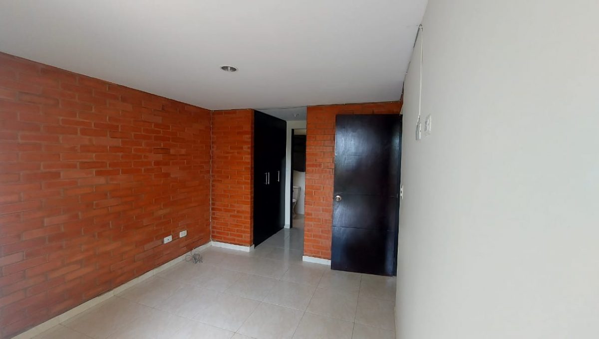 WhatsApp Image 2025-12-03 at 1.17.43 PM (4)