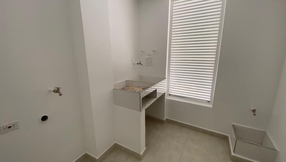 WhatsApp Image 2025-12-03 at 11.02.19 AM (22)