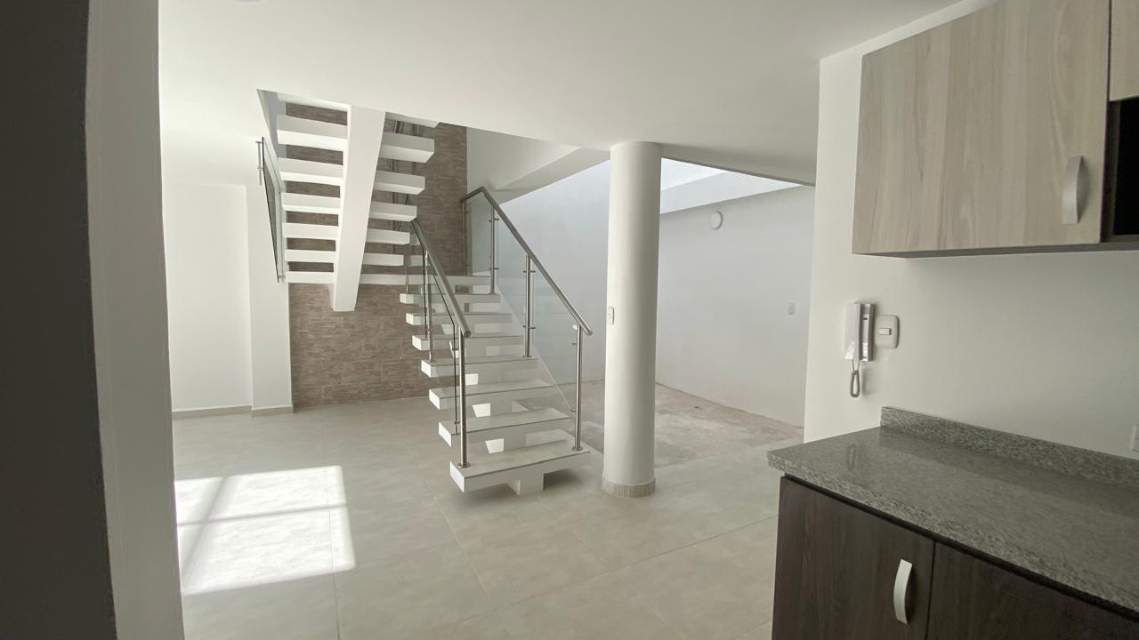 VENDO EXCELENTE CASA NUEVA EN EL CONJUNTO SAN RAFAEL SOBRE LA VIA AL TABLAZO