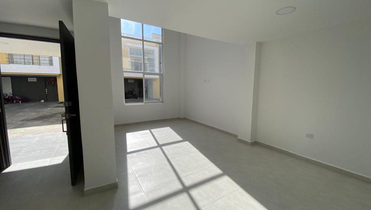 WhatsApp Image 2025-12-03 at 11.02.19 AM (31)