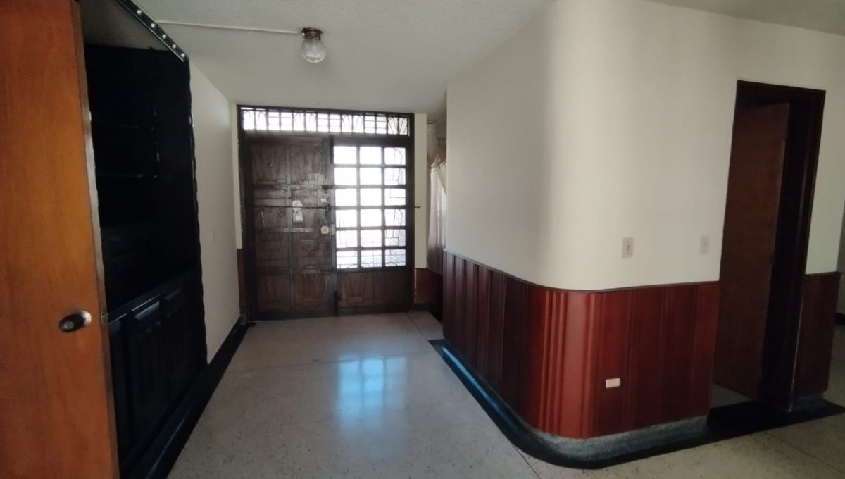 afb6805b-519d-4ef1-a6f8-ed10a191e799