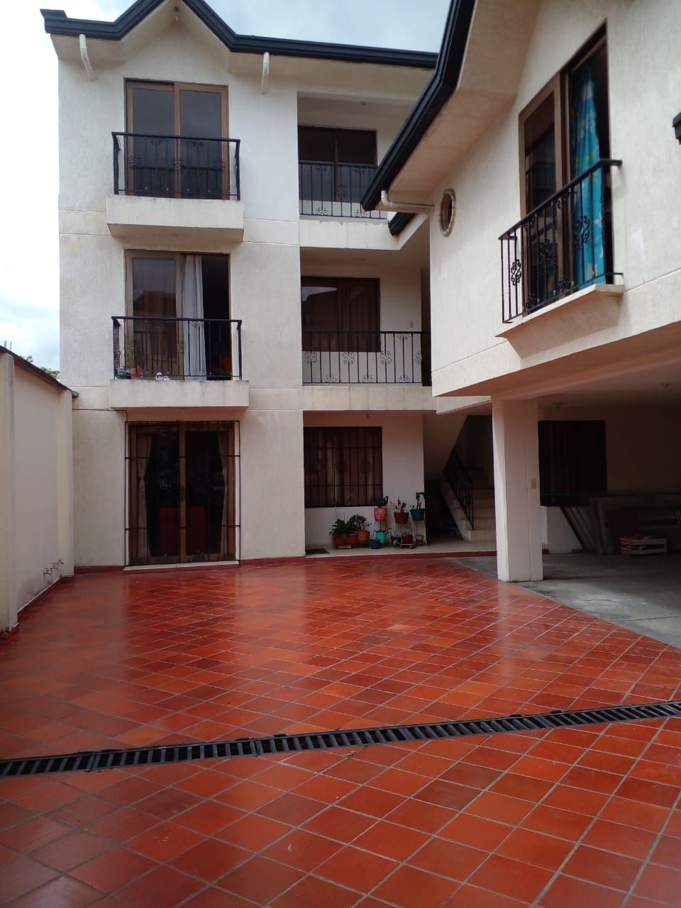 ARRIENDO APARTAMENTO EN EL BARRIO CATAY
