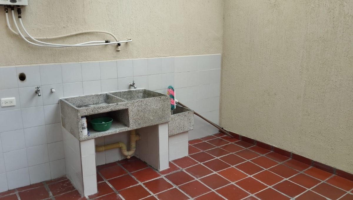 79be08ca-3934-44df-8002-09170acf9202