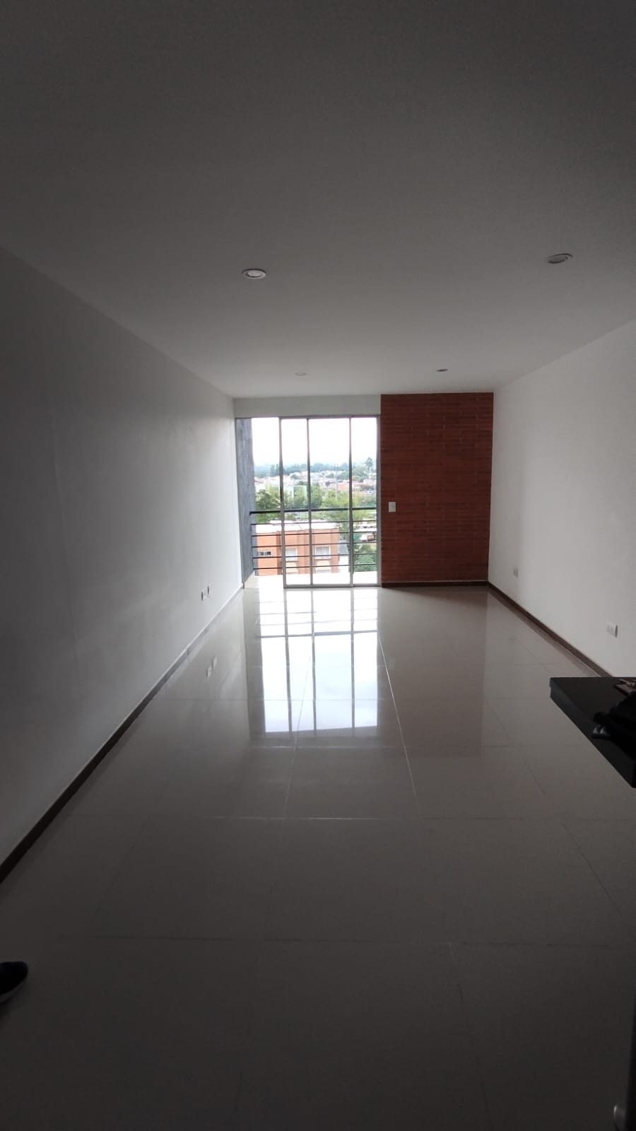 ARRIENDO BONITO APARTAMENTO EN EL EDIFICIO TRENTO 21