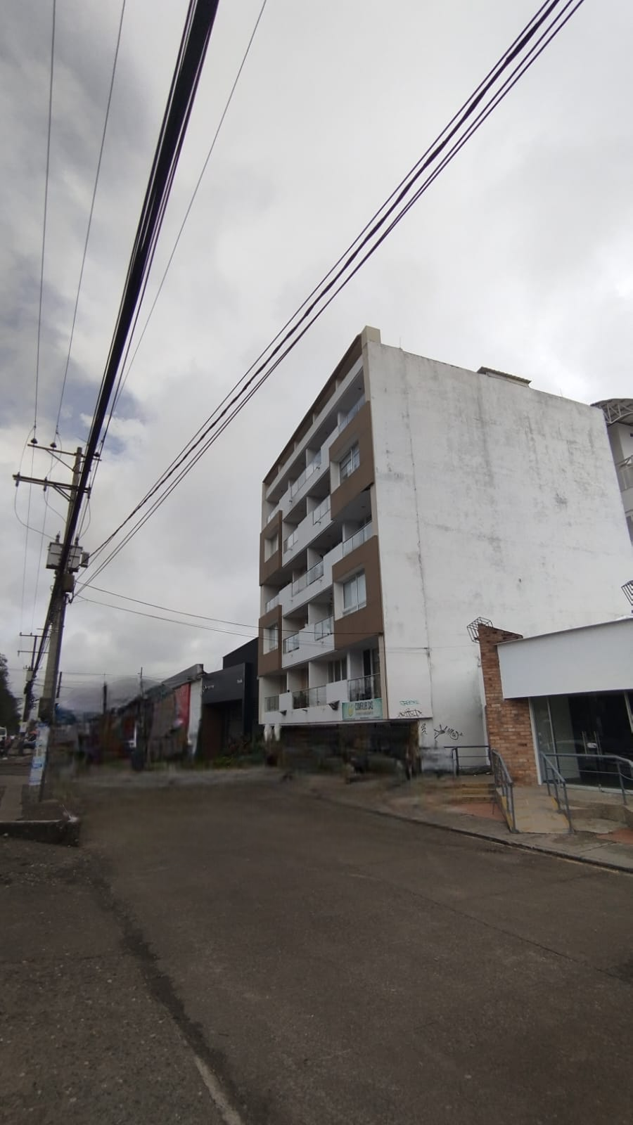 ARRIENDO EXCELENTE APARTAMENTO – EDIFICIO ALTEA