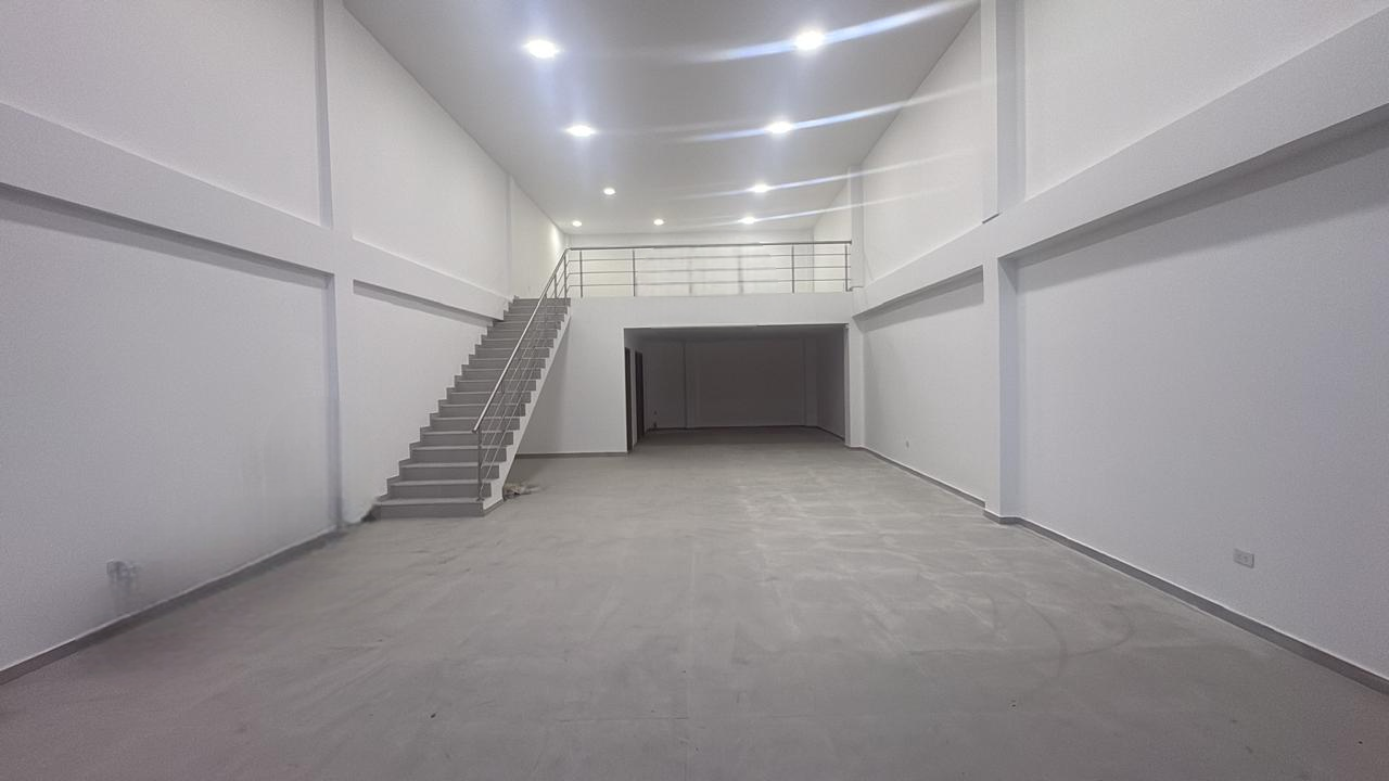 🏢 ARRIENDO EXCELENTE LOCAL COMERCIAL AL NORTE DE LA CIUDAD